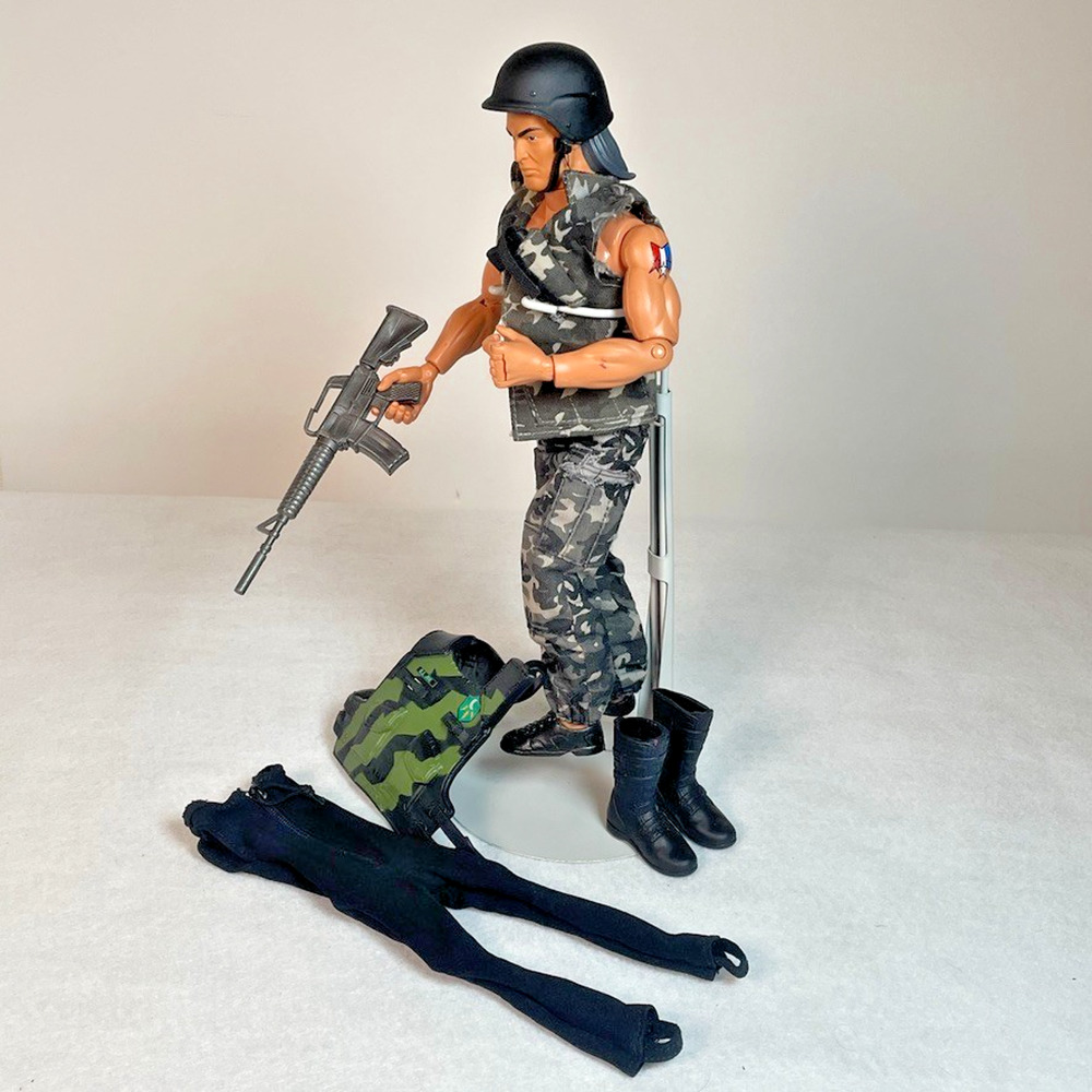 G.I. Joe 12” Hall of Fame Spirit Iron‑Knife Figure + Gear Lot (Hasbro 1996)